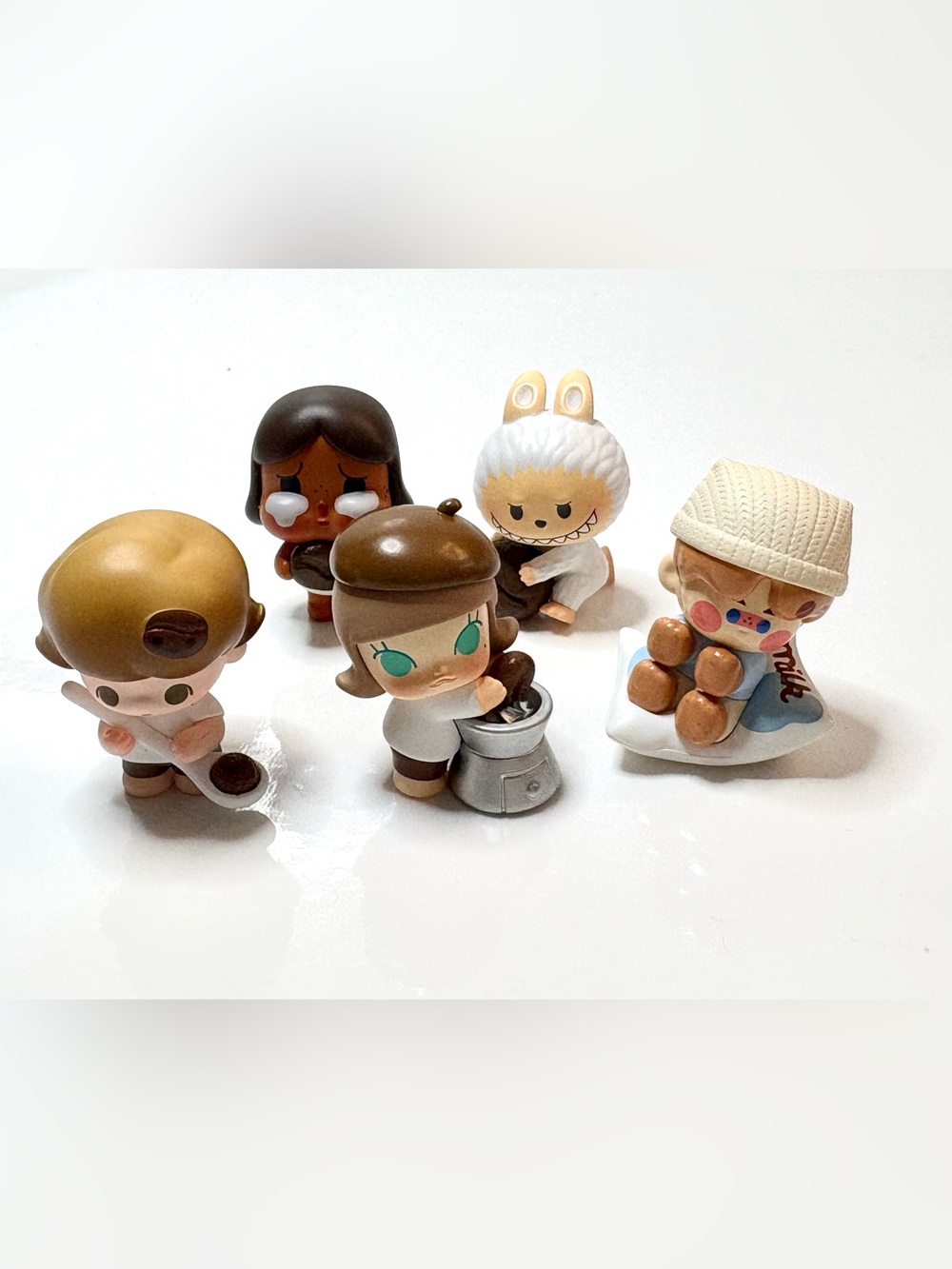 Pop Bean Coffee Factory 5 mini figures! Crybaby, Labubu, Molly, Dimoo & Pino J!